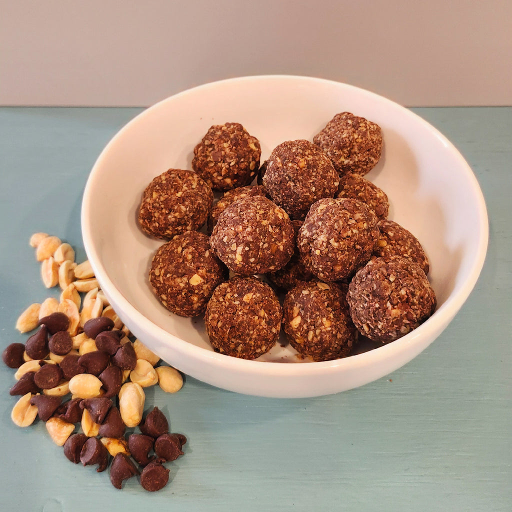 Choco Peanuts Healthy Snacks Energy Balls